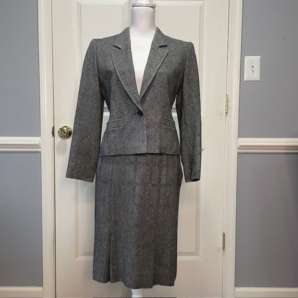 Vintage Pendleton 100% Wool Herringbone Skirt Suit 6P Gray USA Made Classic